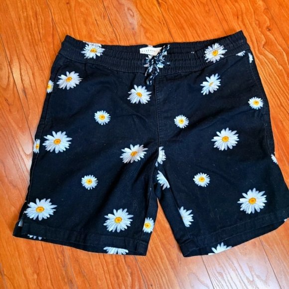 Zip Code daisy print draw string bermuda shorts - Picture 1 of 4